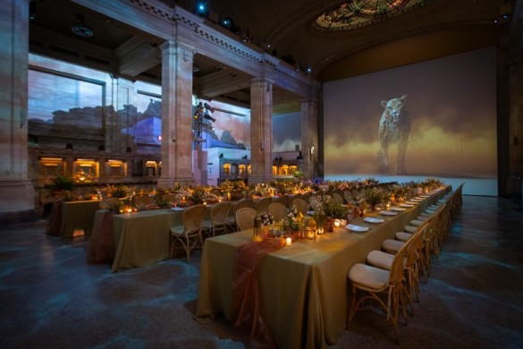 Warm Tablescape & Lighting_Photo by Hechler Photographers