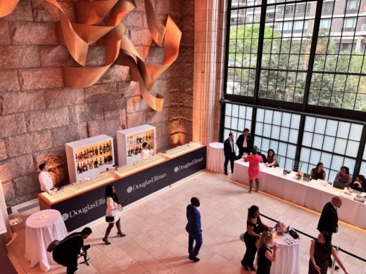 Cling on Rolling Bar Front 1